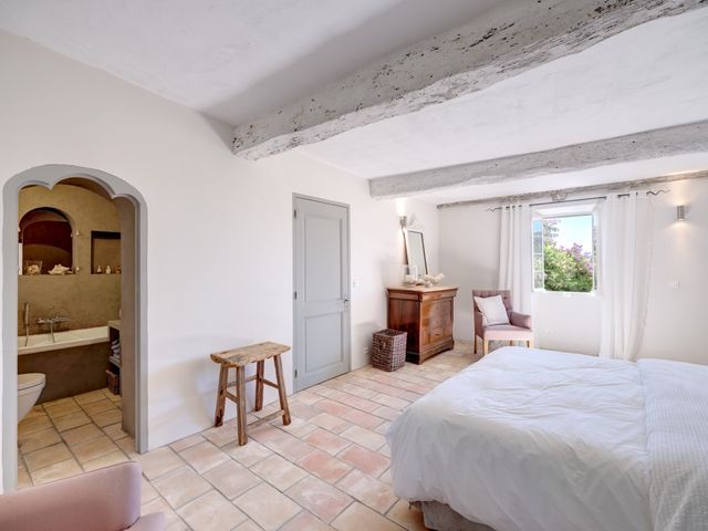 Maison à vendre - 8 pièces - 550 m2 - Chateauneuf Grasse - 06 - PROVENCE-ALPES-COTE-D-AZUR