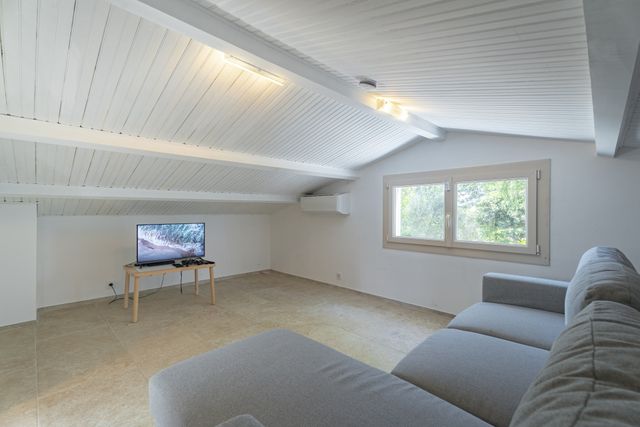 Maison à vendre - 5 pièces - 160 m2 - Le Rouret - 06 - PROVENCE-ALPES-COTE-D-AZUR