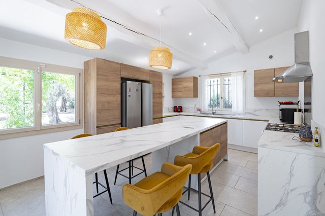 Maison à vendre - 5 pièces - 160 m2 - Le Rouret - 06 - PROVENCE-ALPES-COTE-D-AZUR