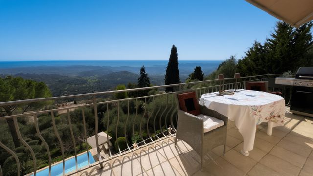 Maison &agrave; vendre - 5 pi&egrave;ces - 192 m2 - Grasse - 06 - PROVENCE-ALPES-COTE-D-AZUR