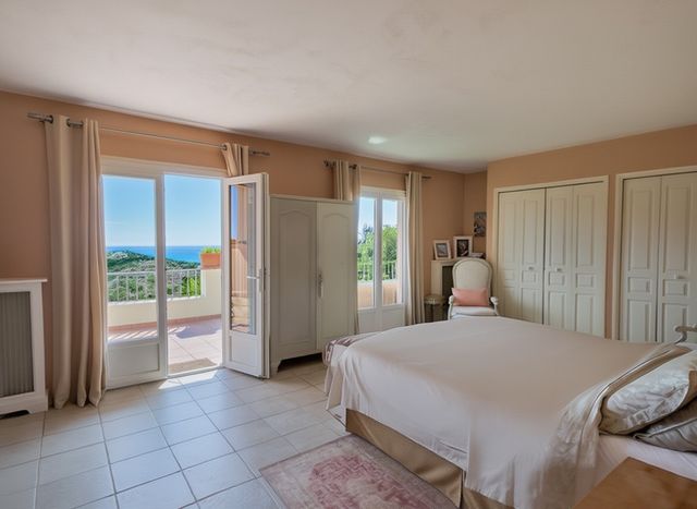 Maison &agrave; vendre - 5 pi&egrave;ces - 192 m2 - Grasse - 06 - PROVENCE-ALPES-COTE-D-AZUR