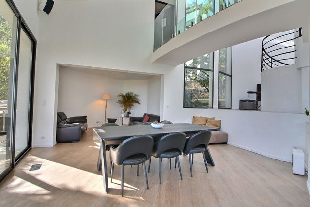 Maison &agrave; vendre - 5 pi&egrave;ces - 214 m2 - Grasse - 06 - PROVENCE-ALPES-COTE-D-AZUR