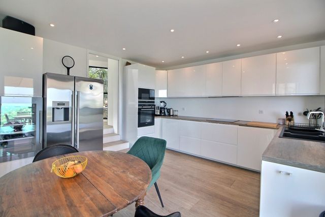 Maison &agrave; vendre - 5 pi&egrave;ces - 214 m2 - Grasse - 06 - PROVENCE-ALPES-COTE-D-AZUR