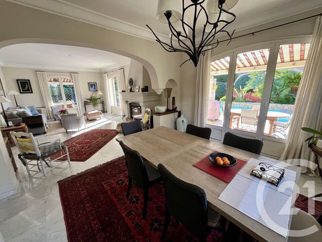 Maison à vendre - 6 pièces - 170 m2 - Roquefort Les Pins - 06 - PROVENCE-ALPES-COTE-D-AZUR