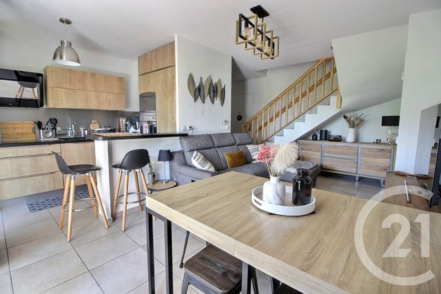 Appartement F4 à vendre - 4 pièces - 81,32 m2 - Roquefort Les Pins - 06 - PROVENCE-ALPES-COTE-D-AZUR
