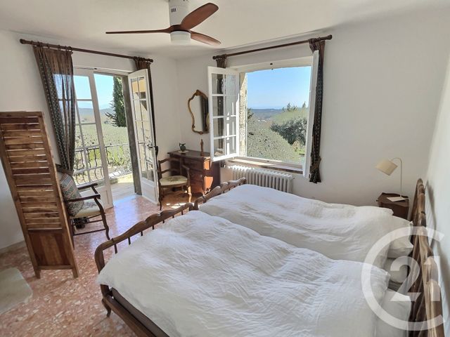 Afficher la photo en grand Maison à vendre - 8 pièces - 231,14 m2 - Le Rouret - 06 - PROVENCE-ALPES-COTE-D-AZUR