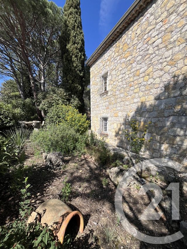 Afficher la photo en grand Maison à vendre - 8 pièces - 231,14 m2 - Le Rouret - 06 - PROVENCE-ALPES-COTE-D-AZUR