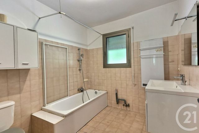 Maison à vendre - 4 pièces - 78,71 m2 - Roquefort Les Pins - 06 - PROVENCE-ALPES-COTE-D-AZUR