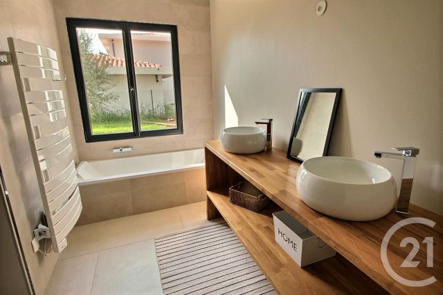 Maison &agrave; vendre - 5 pi&egrave;ces - 165 m2 - Roquefort Les Pins - 06 - PROVENCE-ALPES-COTE-D-AZUR