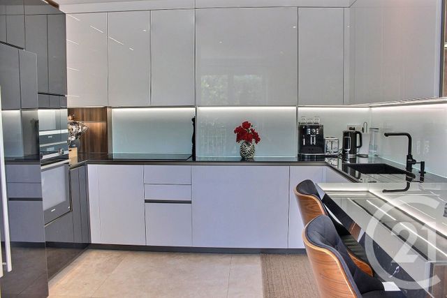 Maison &agrave; vendre - 9 pi&egrave;ces - 214 m2 - Roquefort Les Pins - 06 - PROVENCE-ALPES-COTE-D-AZUR