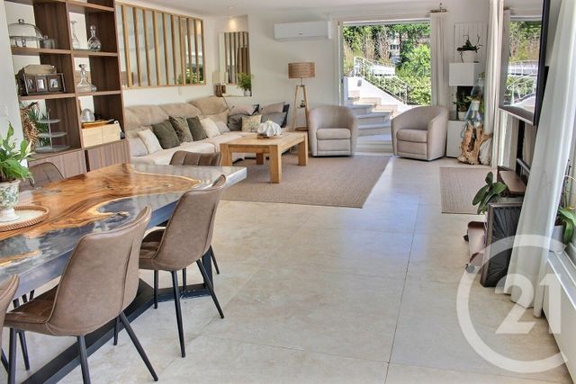 Maison &agrave; vendre - 9 pi&egrave;ces - 214 m2 - Roquefort Les Pins - 06 - PROVENCE-ALPES-COTE-D-AZUR