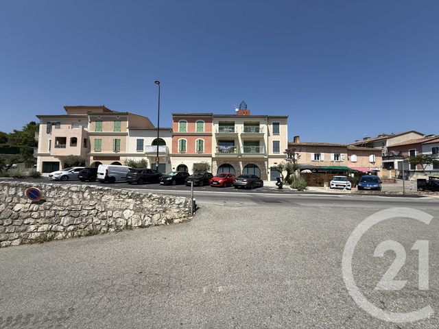 Appartement T4 &agrave; vendre - 4 pi&egrave;ces - 81,01 m2 - Le Rouret - 06 - PROVENCE-ALPES-COTE-D-AZUR