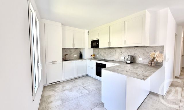 Appartement T4 &agrave; vendre - 4 pi&egrave;ces - 81,01 m2 - Le Rouret - 06 - PROVENCE-ALPES-COTE-D-AZUR