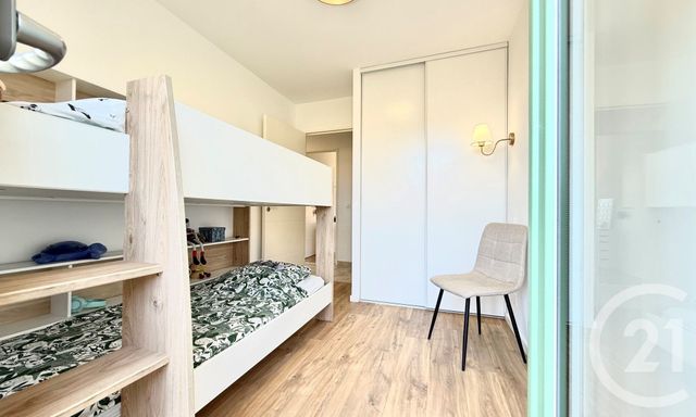 Appartement T4 &agrave; vendre - 4 pi&egrave;ces - 81,01 m2 - Le Rouret - 06 - PROVENCE-ALPES-COTE-D-AZUR