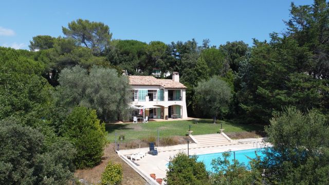 Maison à vendre - 10 pièces - 339,24 m2 - Roquefort Les Pins - 06 - PROVENCE-ALPES-COTE-D-AZUR