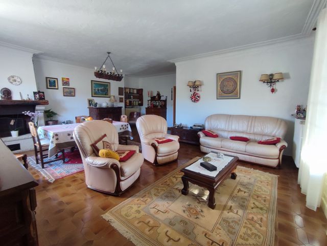 Maison à vendre - 5 pièces - 153 m2 - Chateauneuf Grasse - 06 - PROVENCE-ALPES-COTE-D-AZUR