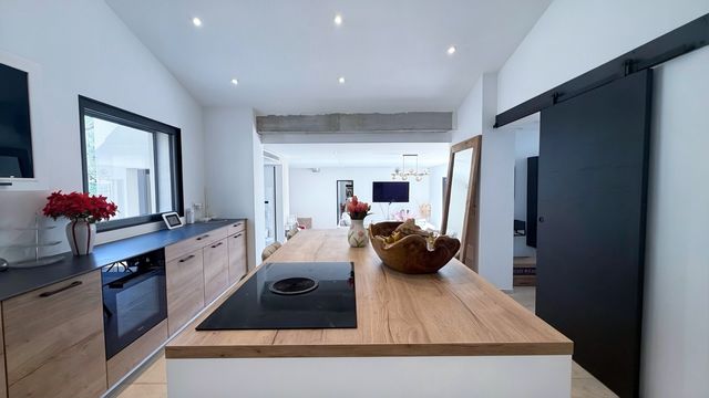 Maison &agrave; vendre - 6 pi&egrave;ces - 173,17 m2 - Roquefort Les Pins - 06 - PROVENCE-ALPES-COTE-D-AZUR