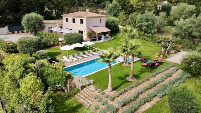 Maison &agrave; vendre - 6 pi&egrave;ces - 173,17 m2 - Roquefort Les Pins - 06 - PROVENCE-ALPES-COTE-D-AZUR